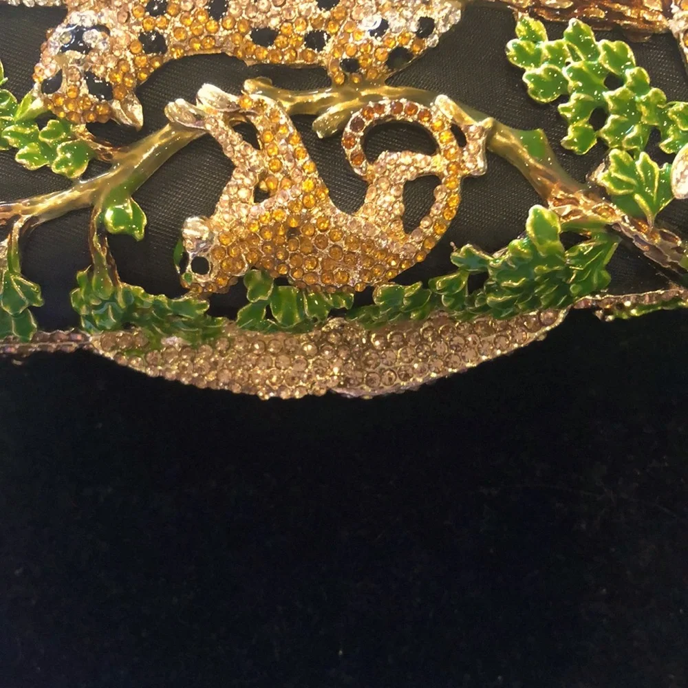 LUXMOB <Jungle> Crystal Accented Clutch w/ Chain NWT - Picture 2 of 6